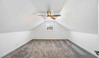 2452 ARLINGTON Ave, Abington, PA 19001