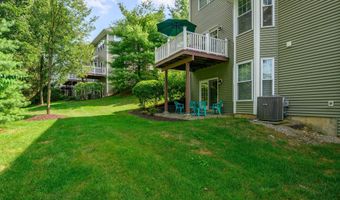 73 Lawrence Ave 73, Danbury, CT 06810