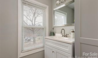 5 Shadowlawn Dr, Asheville, NC 28806