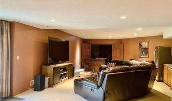 1688 Chatham Ave, Arden Hills, MN 55112