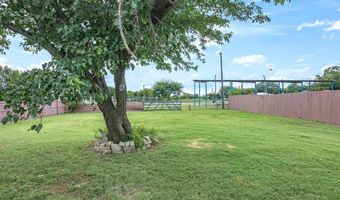 402 E Davis Ave, Alvarado, TX 76009