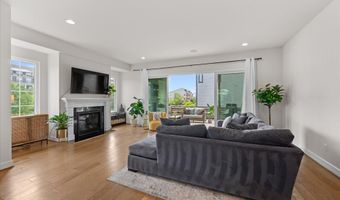 20305 SAVIN HILL Dr, Ashburn, VA 20147