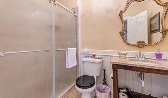 215 N Main St, Alma, WI 54610