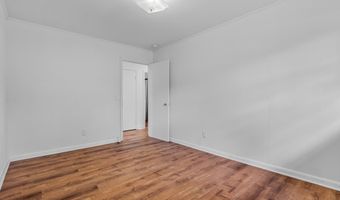 107 Barnett Dr, Bishopville, SC 29010