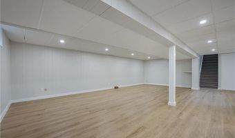 6 Hilton Ave, East Providence, RI 02915