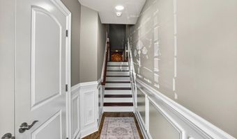 45 White Oak Ln, Aberdeen, NJ 07747