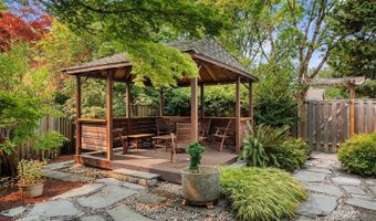 500 NW PACIFIC GROVE Dr, Beaverton, OR 97006