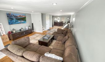 63 Cottage St, Bayonne, NJ 07002