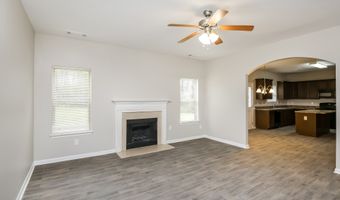 842 Whitfield Oak, Auburn, GA 30011