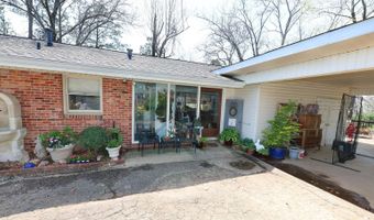 1504 RAINBOW Cir, Anniston, AL 36207