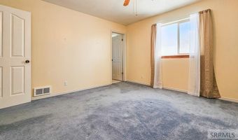 627 S Thelma Ave, Arco, ID 83213