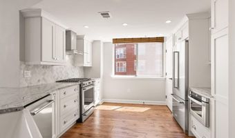 3830 9TH St N 501W, Arlington, VA 22203