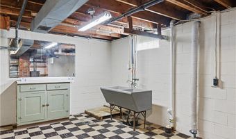 186 E Woodsdale Ave, Akron, OH 44301