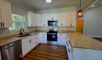 3844 Throne Ct, Bagdad, FL 32583