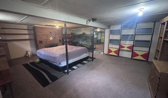 711 S Simon St, Ada, OH 45810