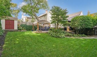 27 King St, East Greenwich, RI 02818