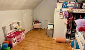 72 Stewart St, Bristol, CT 06010