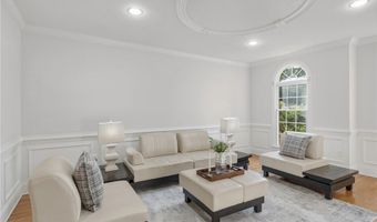10 Lovegreen Ln, East Greenwich, RI 02818