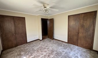 1889 HIGHWAY 80 E, Arlington, KY 42021