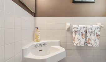 808 4th St SW, Austin, MN 55912