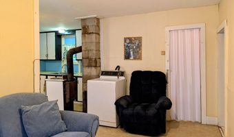 372 River Rd, Avon, ME 04966