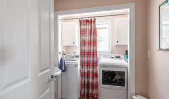 123 Lasalle Dr, Bangor, ME 04401