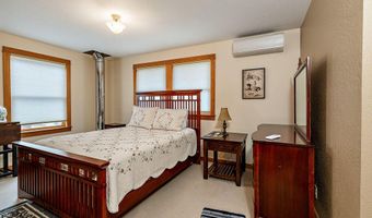 2245 Colestin Rd, Ashland, OR 97520