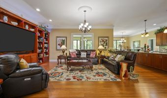 354 Shields Crossing Dr, Bean Station, TN 37708