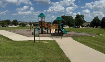1815 SW White Birch Cir 3, Ankeny, IA 50023