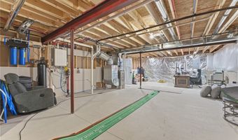3111 Starlight Cir, Akron, OH 44312
