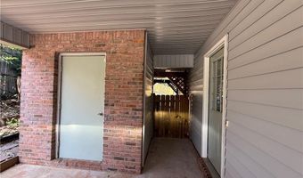 1010 DEKALB St, Auburn, AL 36830