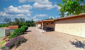 3008 N Victoria Dr, Alpine, CA 91901