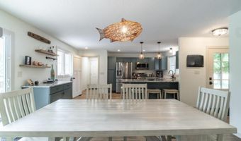 11622 N Venetian Way, Cromwell, IN 46732