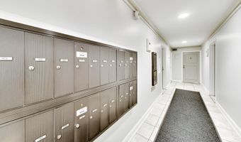 1816 NEW HAMPSHIRE Ave NW 1004, Washington, DC 20009