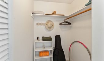 46-63 Emepela Pl P205, Kaneohe, HI 96744