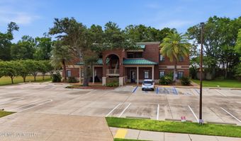 2556 Marcia Ct, Biloxi, MS 39531