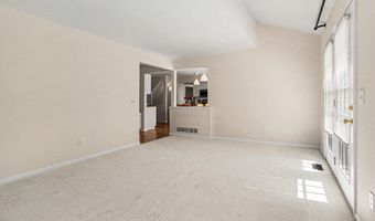 2225 Green Valley Ct, Ann Arbor, MI 48103
