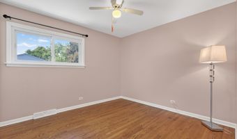 908 S Arlington Heights Rd, Arlington Heights, IL 60005