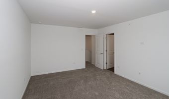 2252 Stonegate Rd, Algonquin, IL 60102