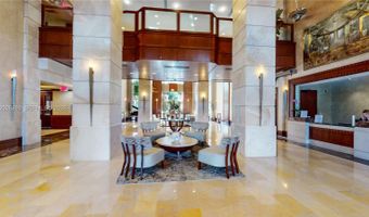 19501 W Country Club Dr PH-10, Aventura, FL 33180