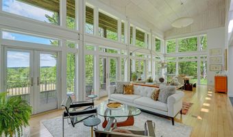 103 Long View Dr, Becket, MA 01223