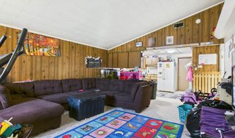 18 S 5Th St, Albia, IA 52531