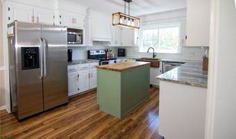 202 Center Pointe Rd, Belton, SC 29627