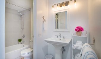 2240 Kuhio Ave 1008, Honolulu, HI 96815