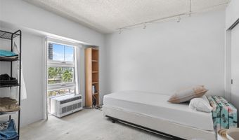 430 Keoniana St 314, Honolulu, HI 96815