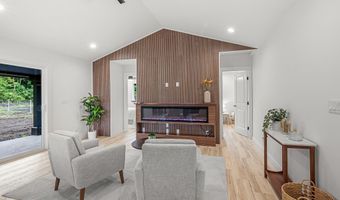 54 LEIMAMO St, Hilo, HI 96720