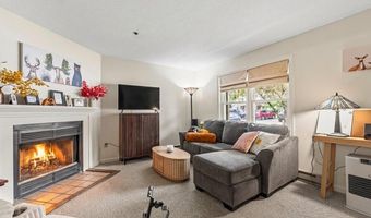 62 Pine Hill Dr, Bath, ME 04530