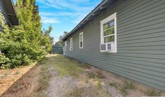 526 L St, Idaho Falls, ID 83402