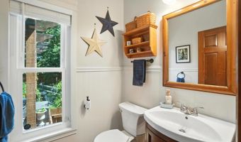 8608 Sunmont Dr, Anderson Twp., OH 45255
