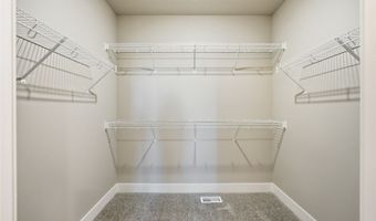 2301 Chan Dr, Adel, IA 50003